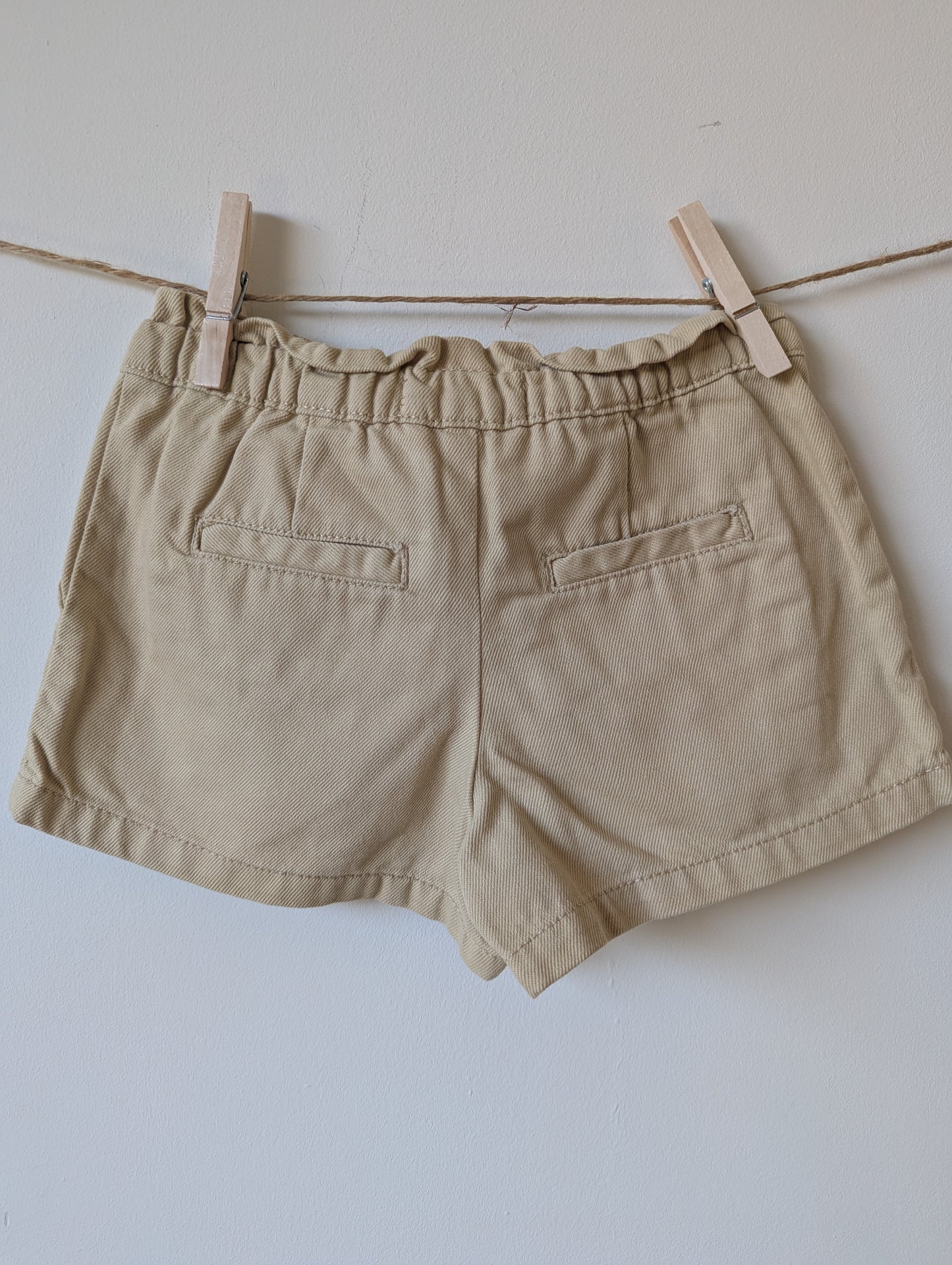 Korte broek - mt 104