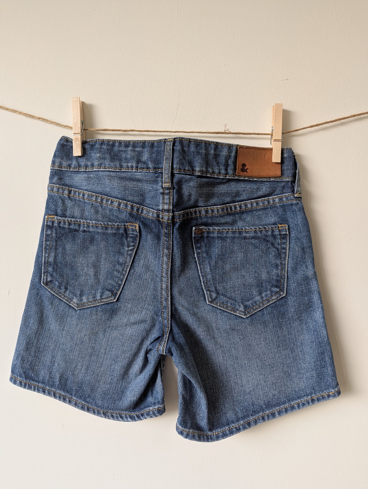 Korte broek - mt 128