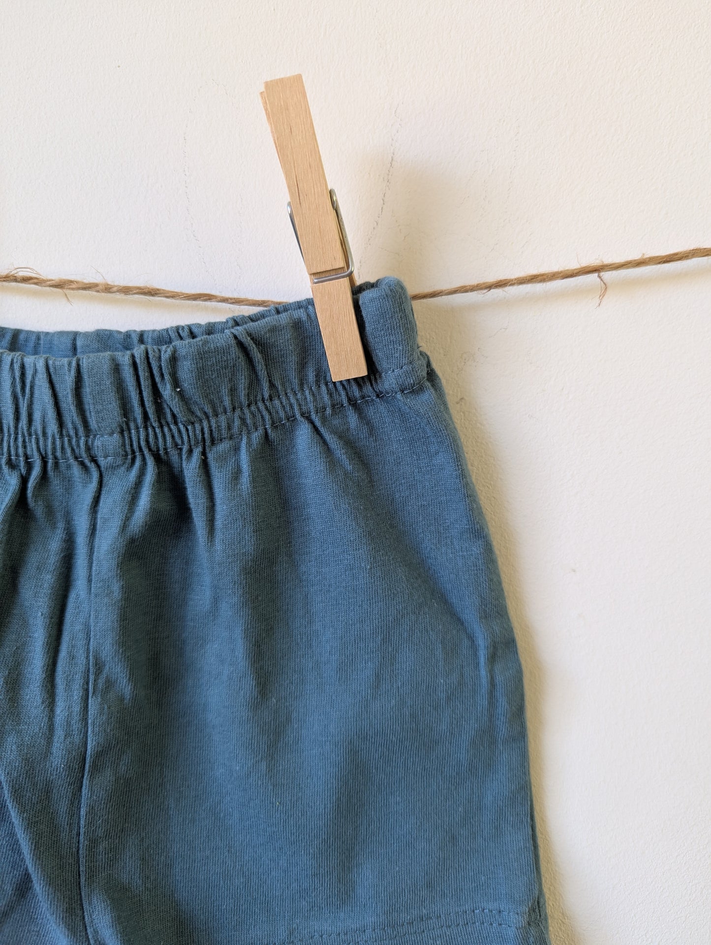 korte broek - mt 68