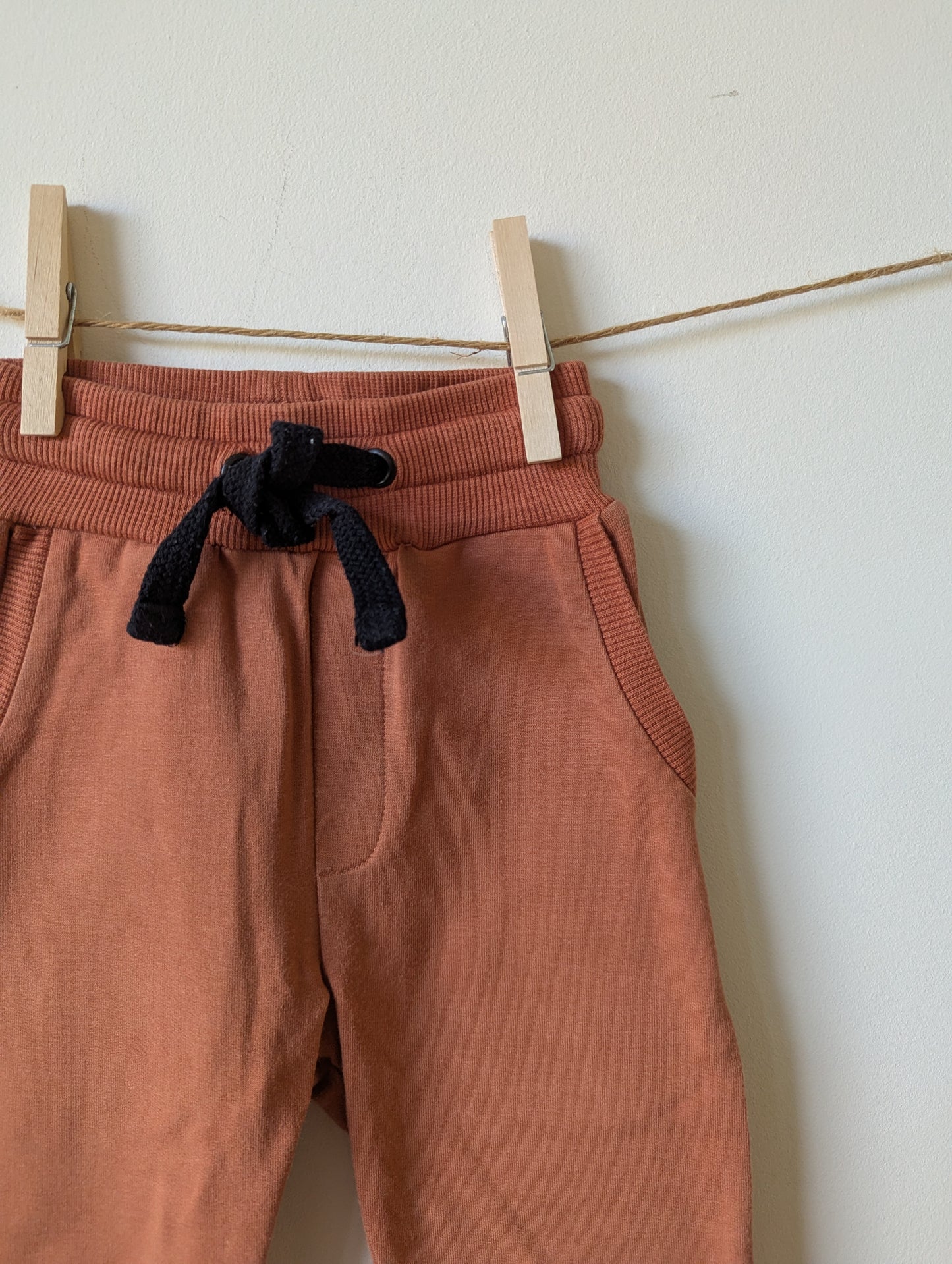 Joggingbroek - mt 74/80