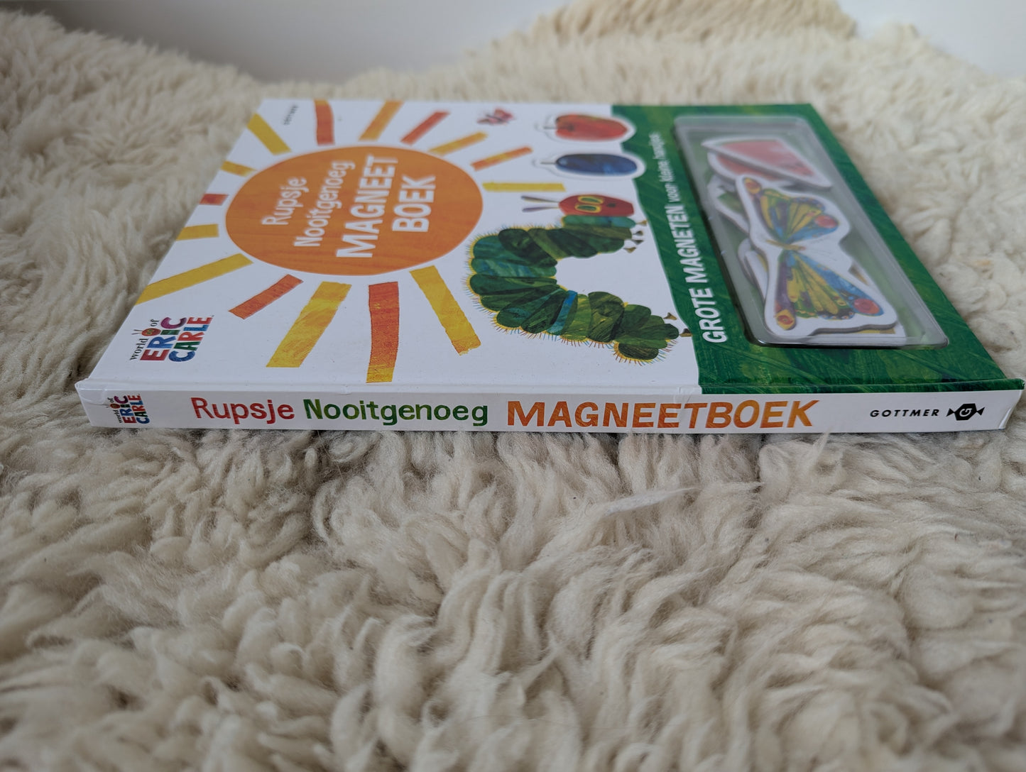 Rupsje nooitgenoeg magneetboek