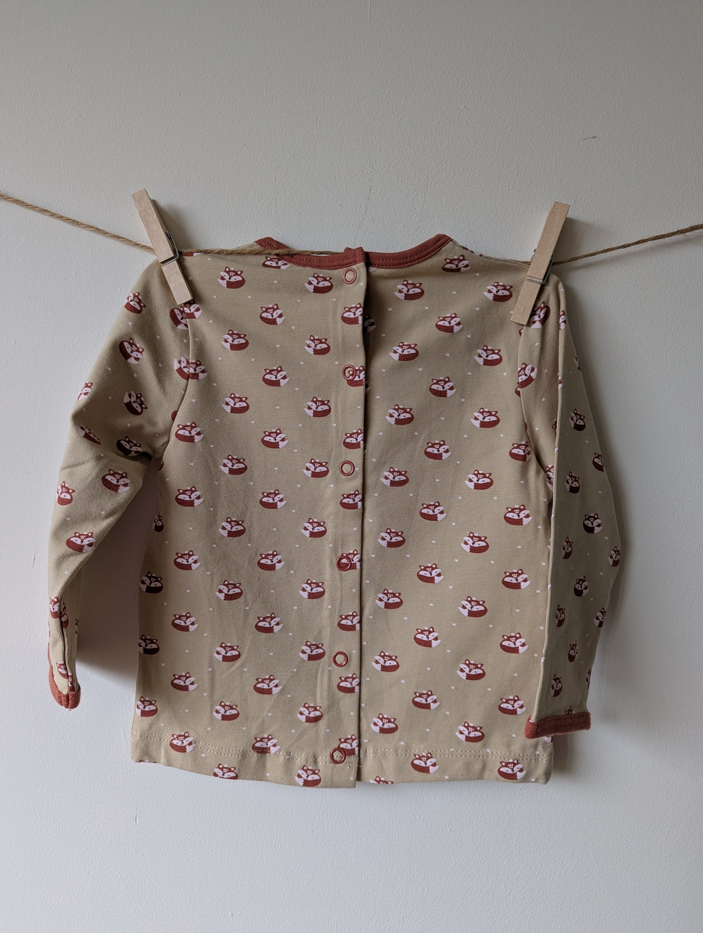 Longsleeve vosjes - mt 80