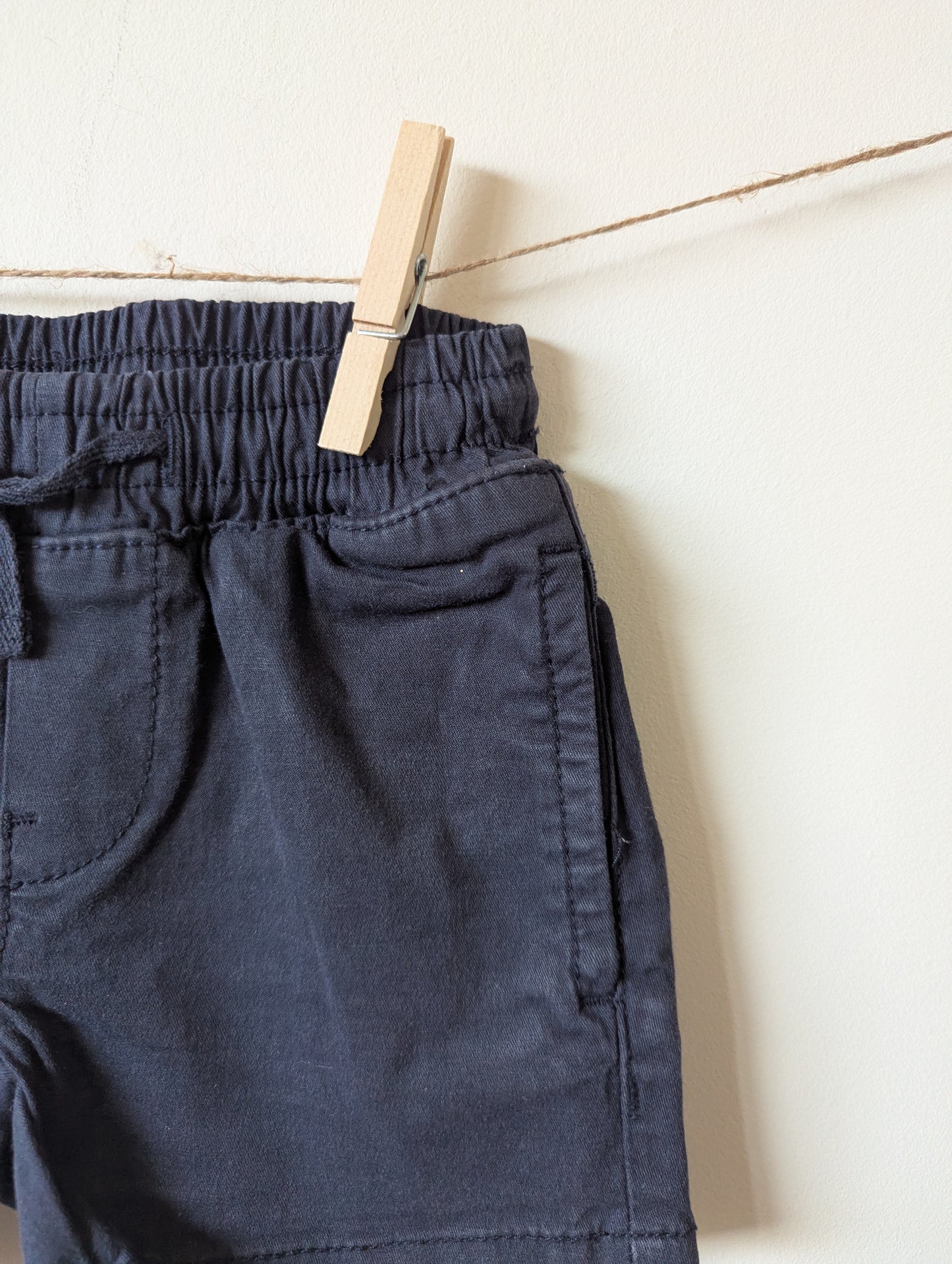 Korte broek - mt 92