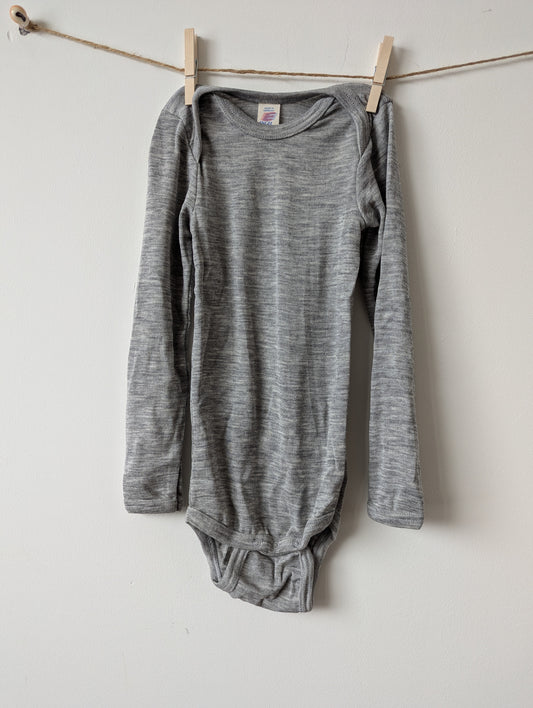 Wol zijde romper - mt 110/116