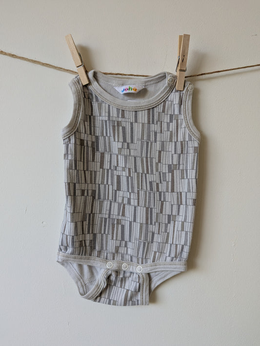 Mouwloze romper - mt 56/62