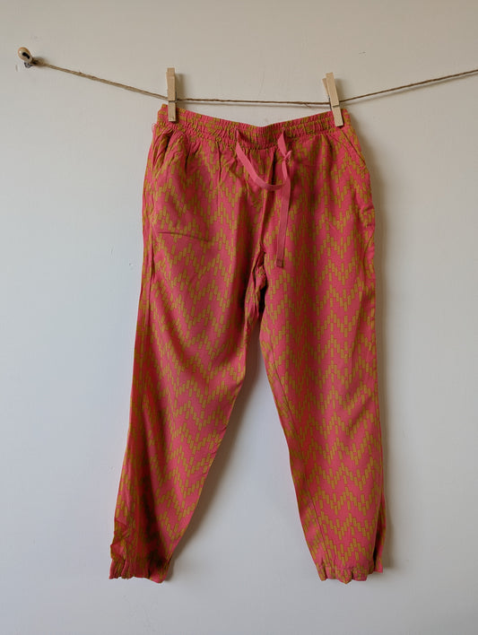 zomerbroek - mt 122/128