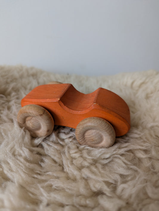 Houten auto