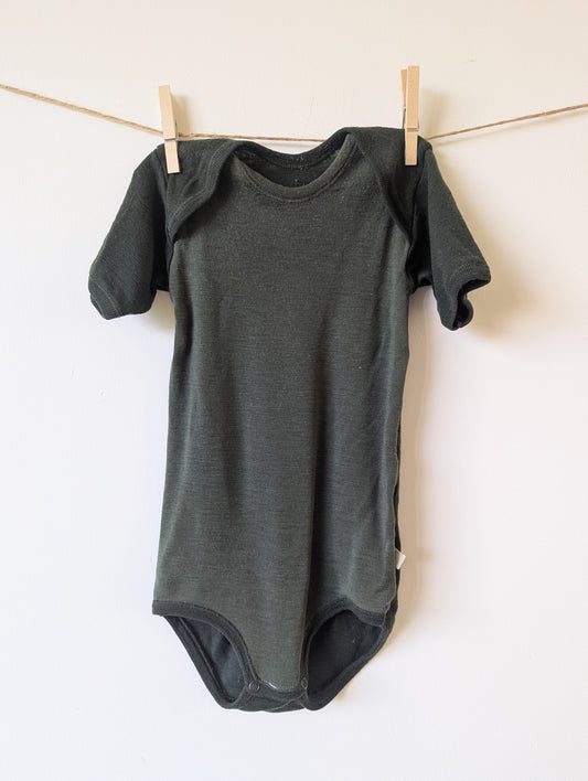 Wollen romper korte mouw - mt 98