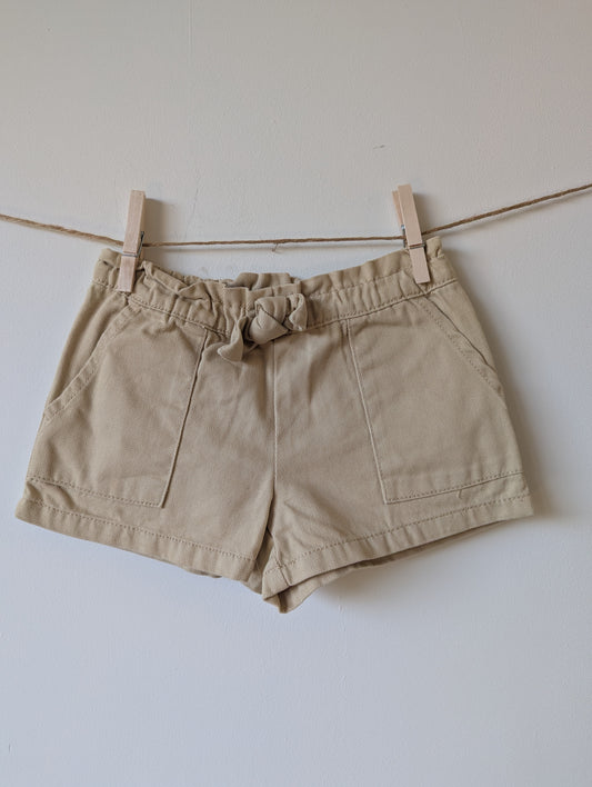 Korte broek - mt 104