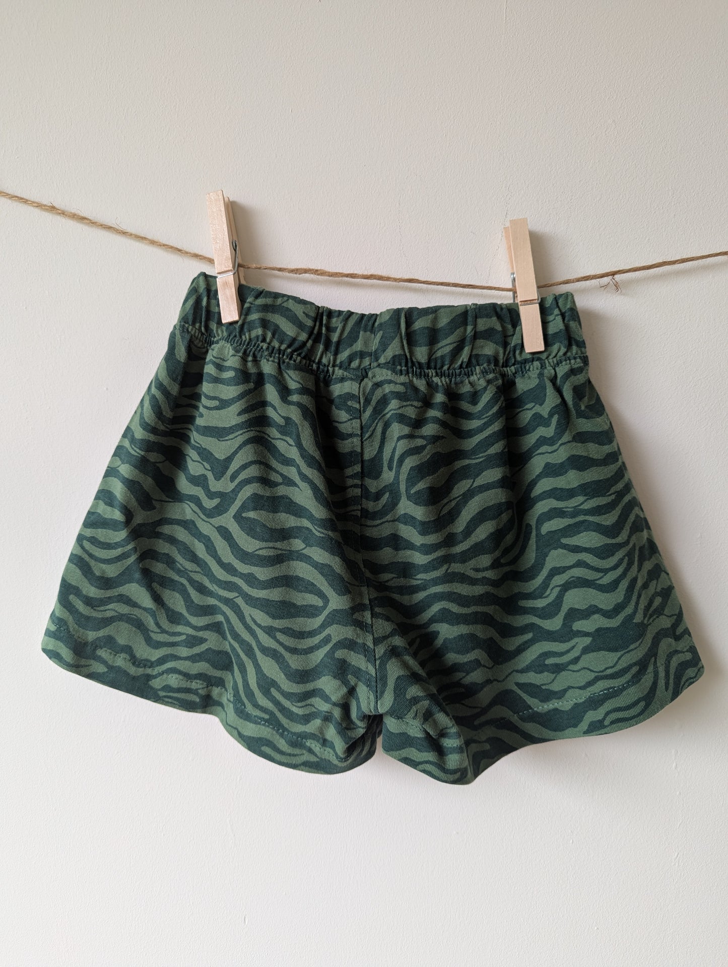 Korte broek - mt 110/116