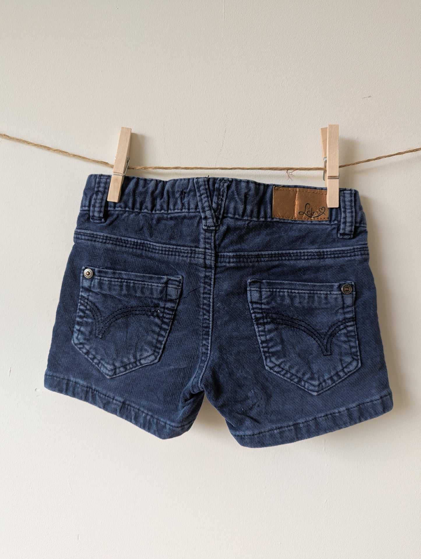 Korte broek - mt 116