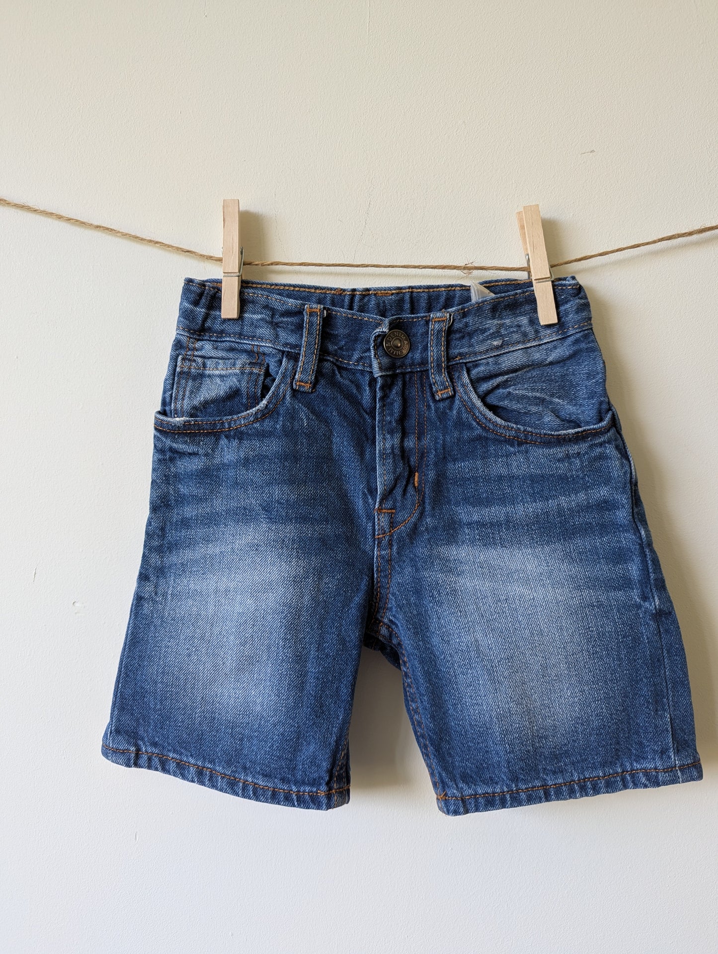 Korte broek - mt 98