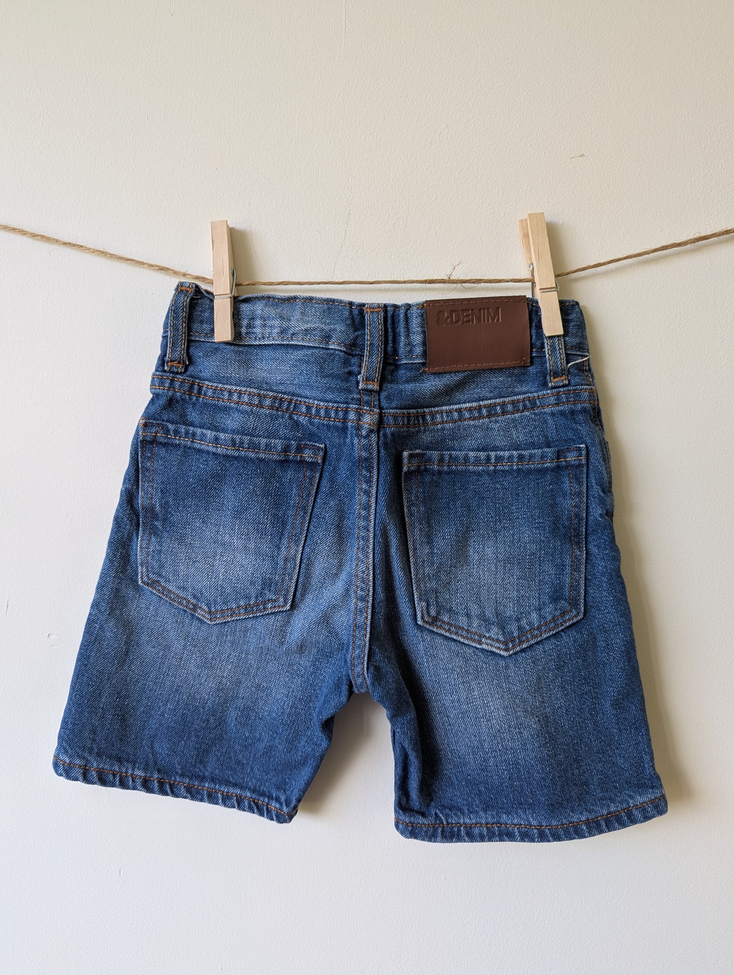 Korte broek - mt 98
