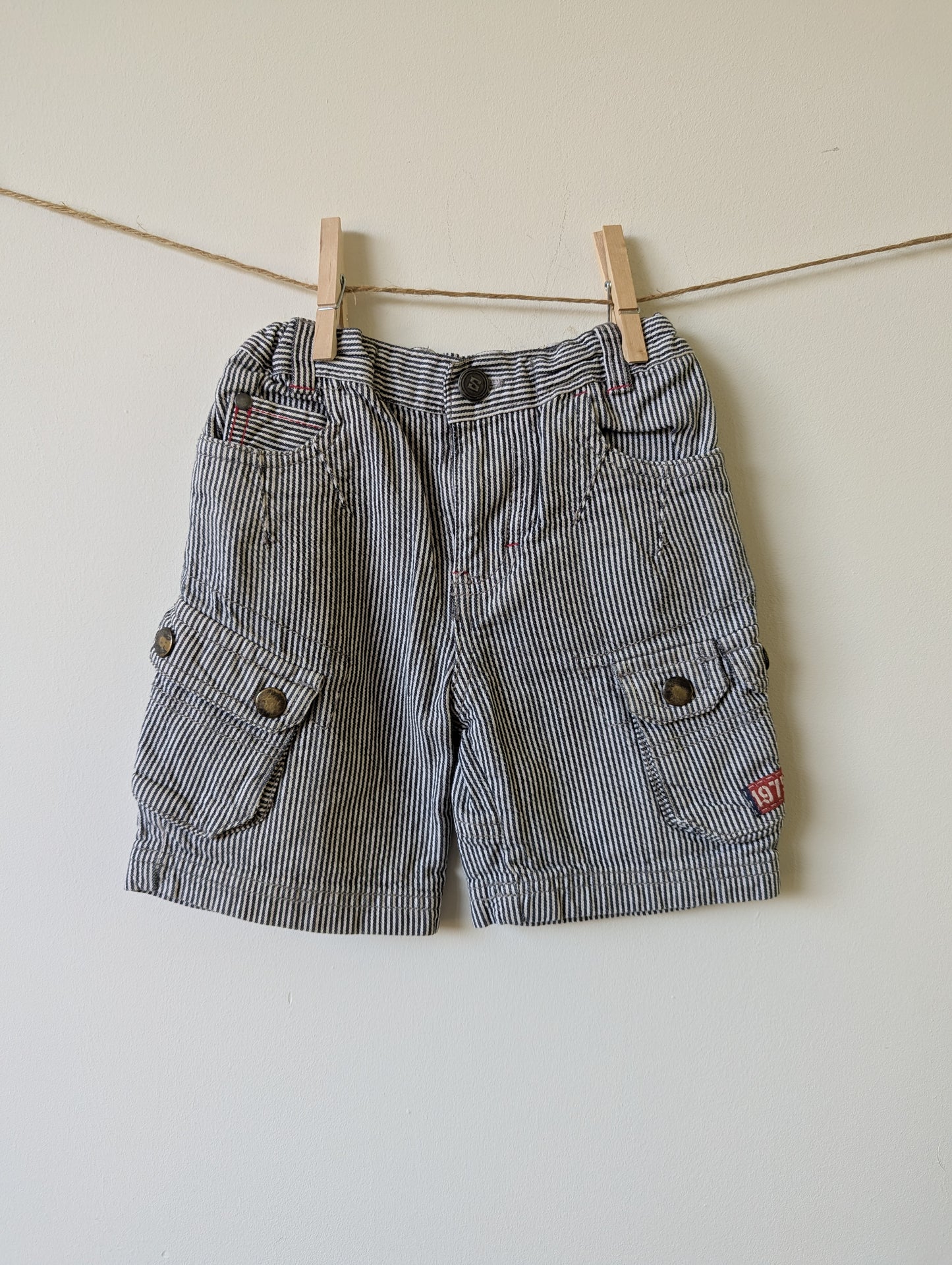 Korte broek - mt 80