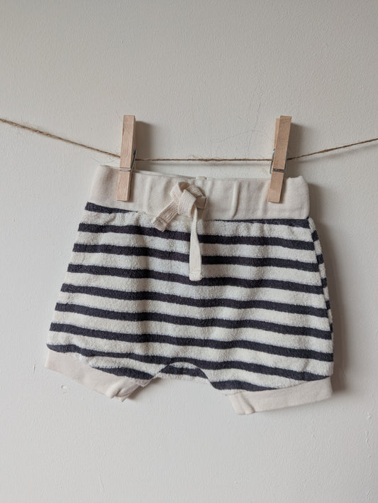 Korte broek - mt 62