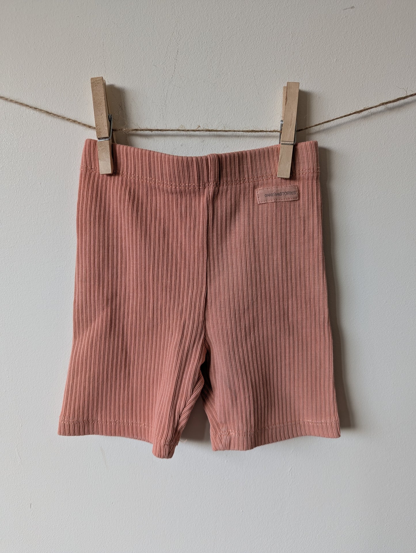 Korte broek - mt 92