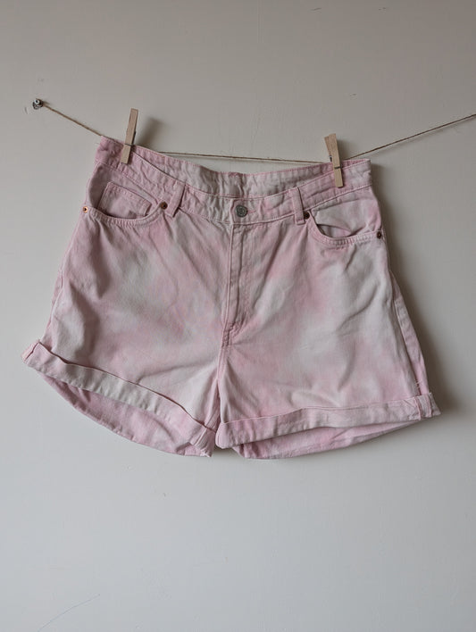 Korte broek - mt 32 (valt als 42/44 denk ik)