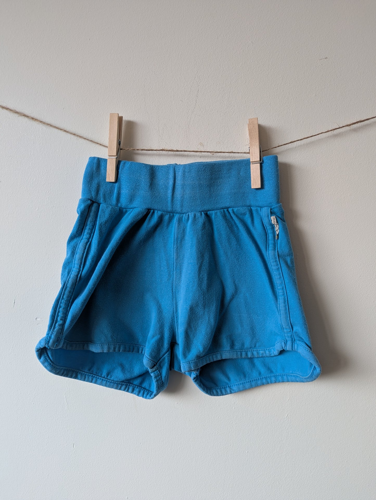 Korte broek - mt 98/104