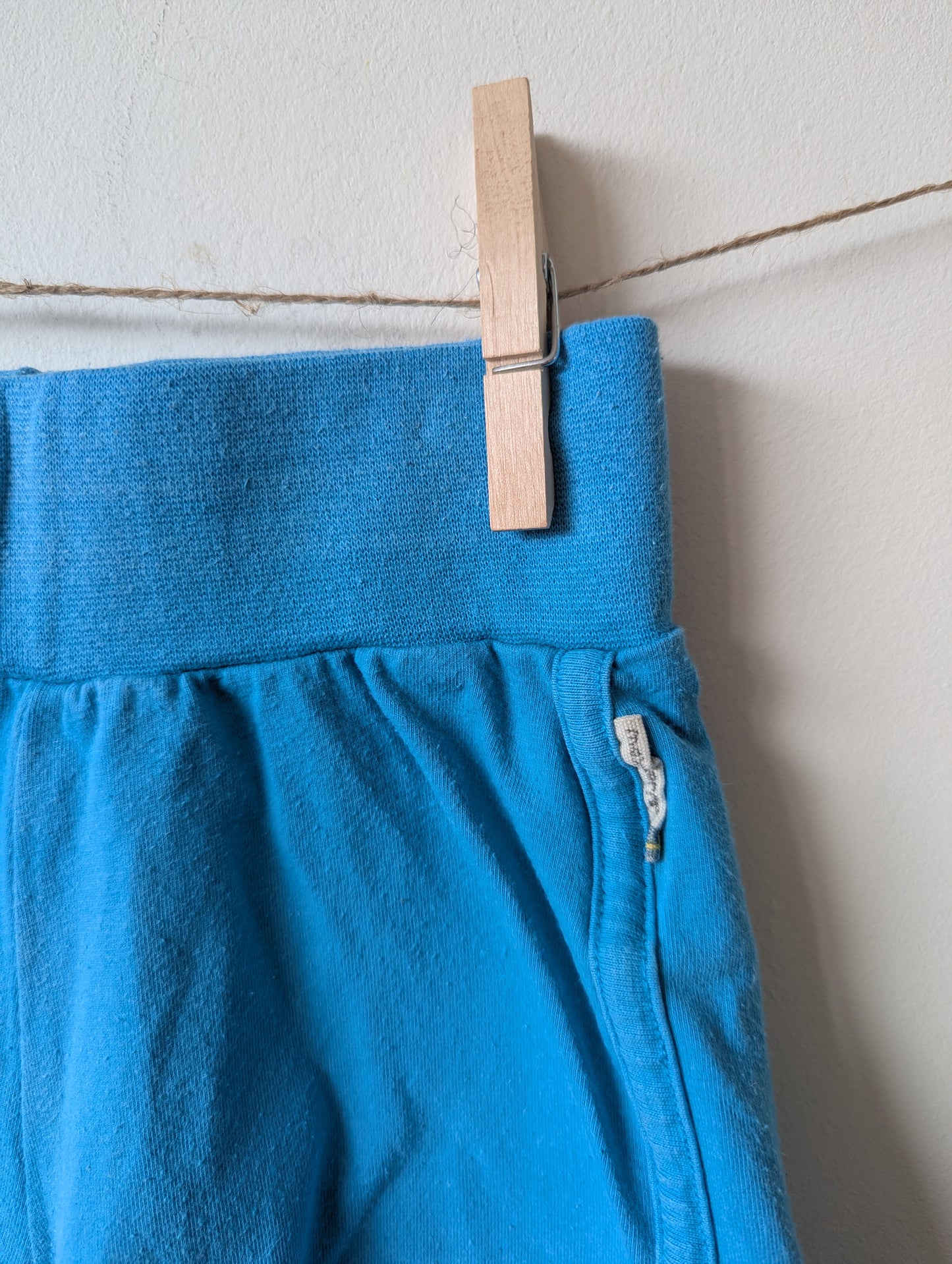 Korte broek - mt 98/104