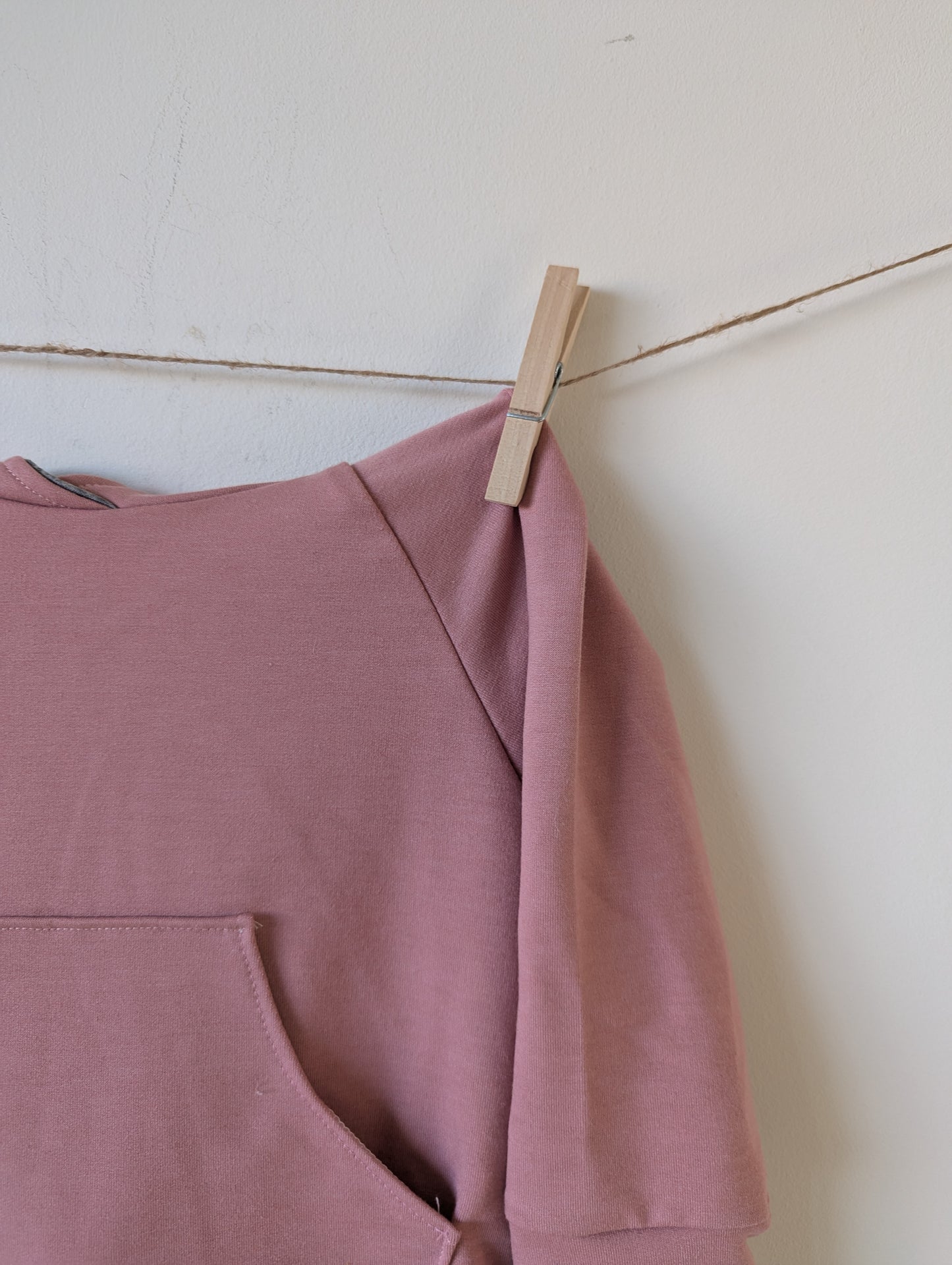 Sweater - mt 98  *nieuw*