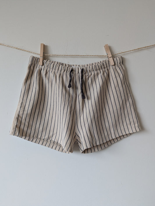 Korte broek - mt 146/152